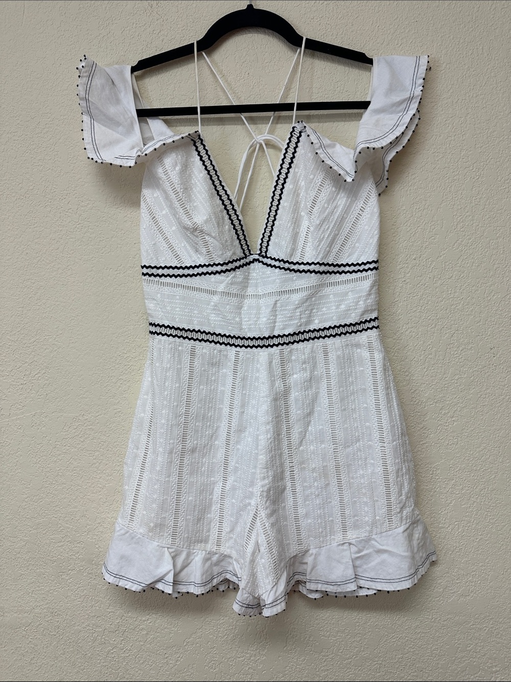 Saylor womans White & navy blue Romper size S
